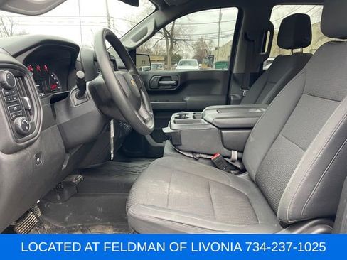 Used 2020 Chevrolet Silverado 1500 Custom w/ Custom Value Package image 6