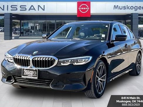 Used 2021 BMW 330i xDrive 330i xDrive w/ Convenience Package image 3