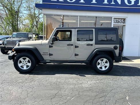 Used 2016 Jeep Wrangler Unlimited Sport w/ Dual Top Group AWD/4WD image 4