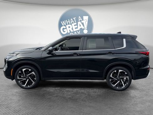 Used 2024 Mitsubishi Outlander SE image 7