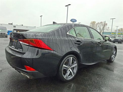 Used 2018 Lexus IS 300 300 w/ Comfort Package image 6
