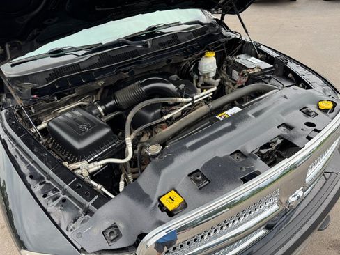Used 2018 RAM 1500 SLT AWD/4WD image 24