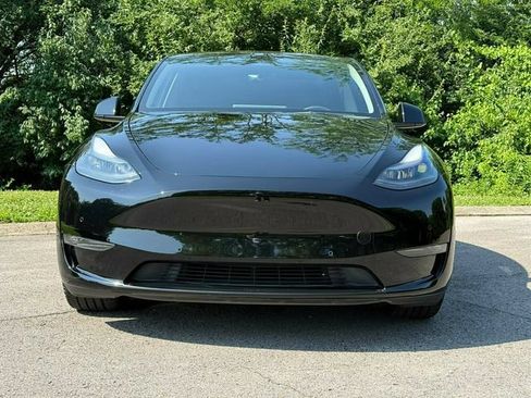Used 2022 Tesla Model Y Performance AWD/4WD image 9