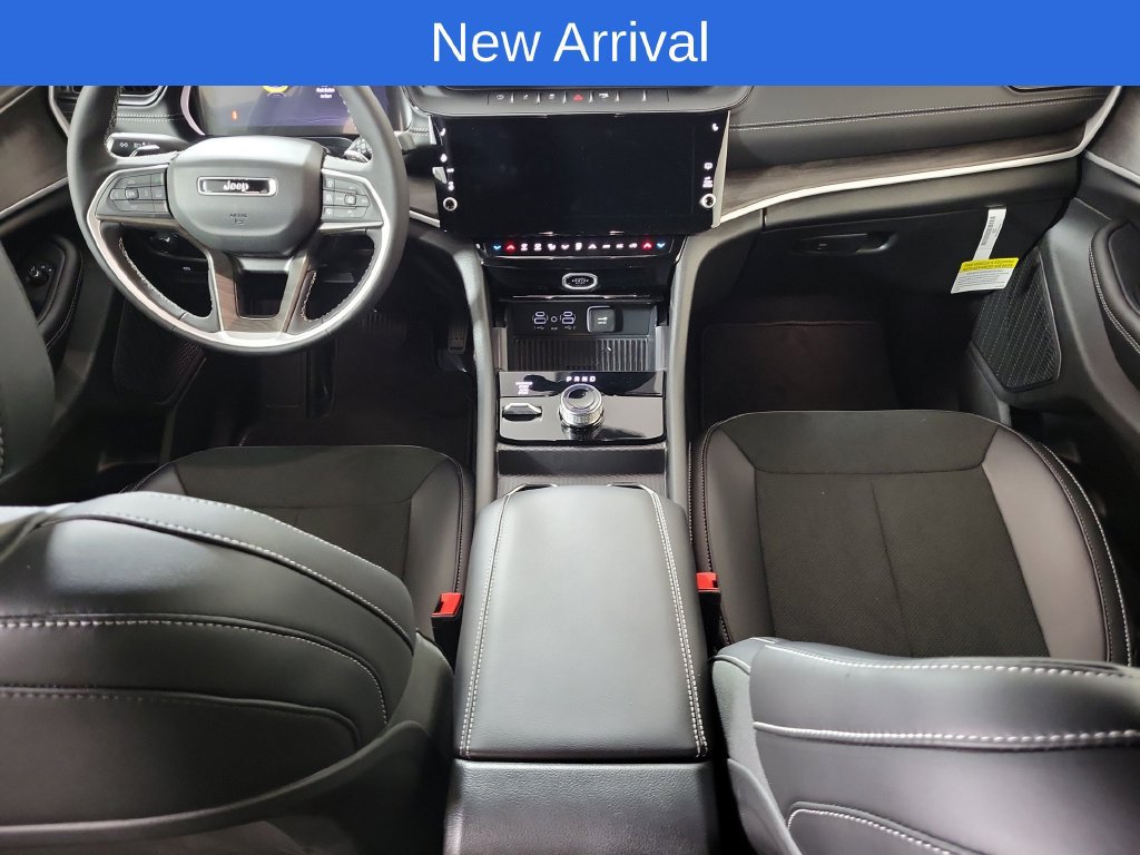 Used 2026 Jeep Grand Cherokee L 4WD image 14