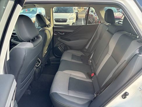 Certified 2025 Subaru Outback Onyx Edition XT image 12