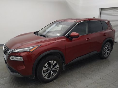 Used 2021 Nissan Rogue SV FWD image 2
