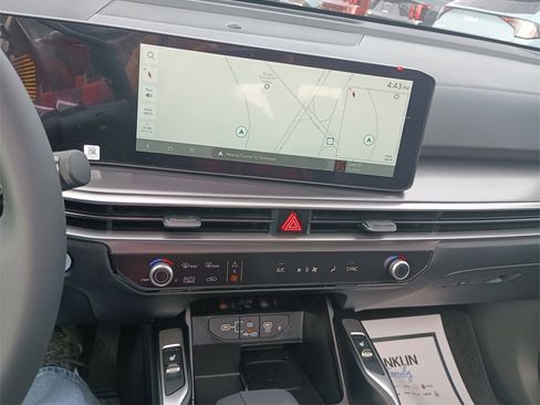 New 2025 Kia Sorento EX w/ Panoramic Sunroof Package image 25