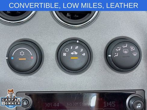Used 2009 Pontiac Solstice Convertible w/ Premium Package RWD image 13