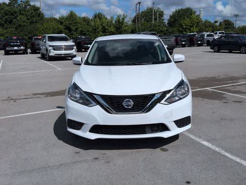 Used 2019 Nissan Sentra SV FWD image 3