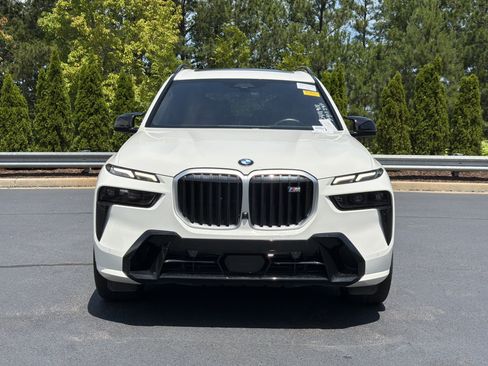Used 2024 BMW X7 M60i AWD/4WD image 12