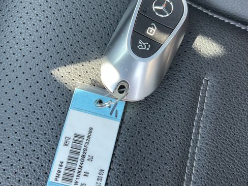 Certified 2025 Mercedes-Benz GLC 300 image 38