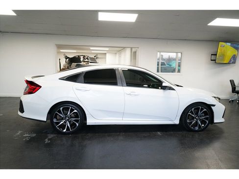 Used 2018 Honda Civic Si image 8