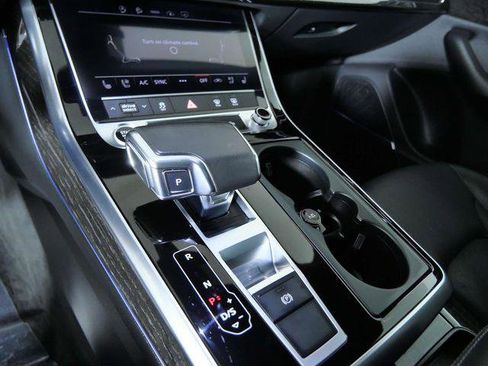 Used 2021 Audi Q8 Premium Plus AWD/4WD image 21