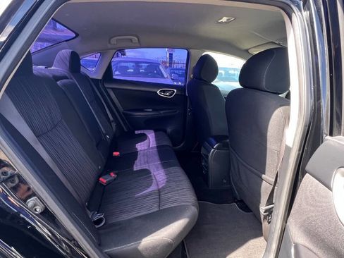 Used 2019 Nissan Sentra SV FWD image 18