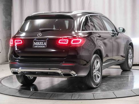 Used 2022 Mercedes-Benz GLC 300 image 4