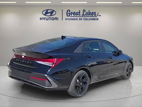 New 2026 Hyundai Elantra Sport FWD image 5