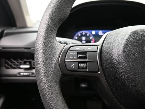 Used 2025 Honda Accord SE image 34