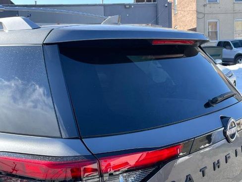 Certified 2023 Nissan Pathfinder SL w/ Lighting Package (N92) image 30