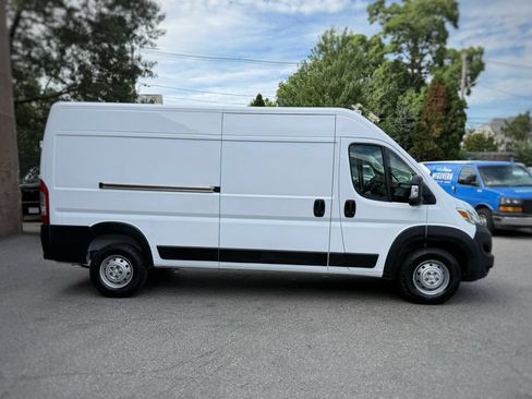 Used 2023 RAM ProMaster 2500 FWD image 4