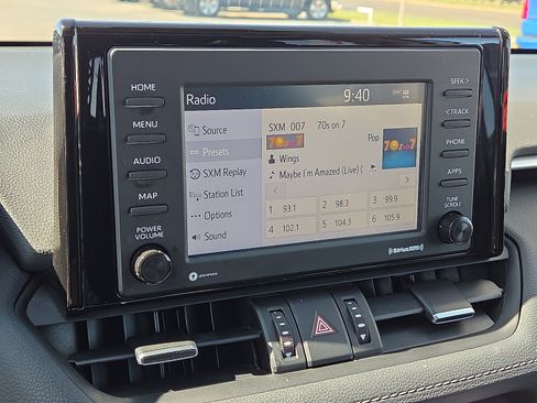 Used 2022 Toyota RAV4 XLE Premium AWD/4WD image 16