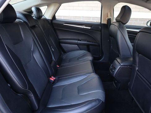 Used 2020 Ford Fusion Titanium FWD image 21