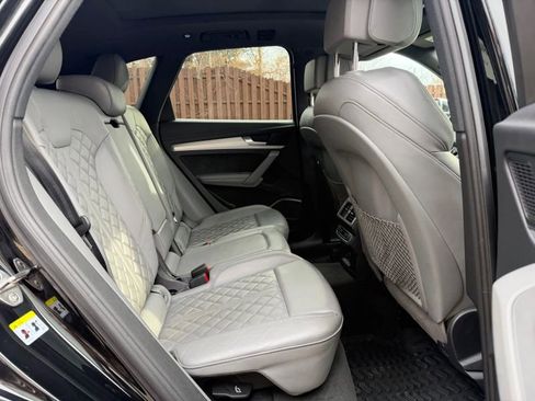 Used 2018 Audi SQ5 Premium Plus w/ S Sport Package image 21