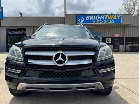 Used 2014 Mercedes-Benz GL 450 4MATIC image 4