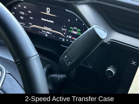 Used 2024 GMC Sierra 2500 Denali w/ Denali Reserve Package image 23