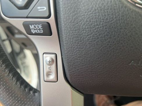 Used 2018 Toyota 4Runner Limited image 40