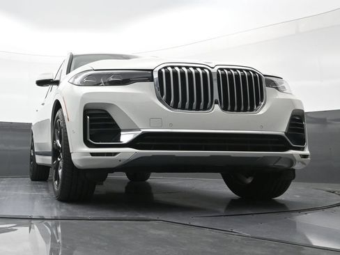 Used 2022 BMW X7 xDrive40i w/ Executive Package AWD/4WD image 23