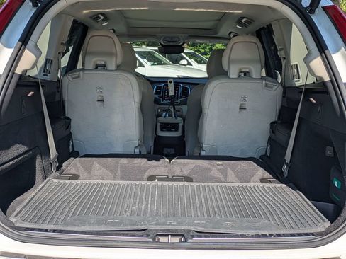 Used 2023 Volvo XC90 B6 Ultimate w/ Protection Package Premier AWD/4WD image 12