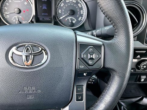 Used 2019 Toyota Tacoma TRD Off-Road image 18