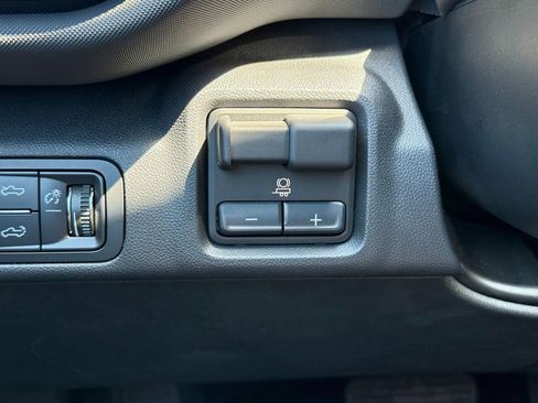 New 2025 Chevrolet Silverado EV RST image 37