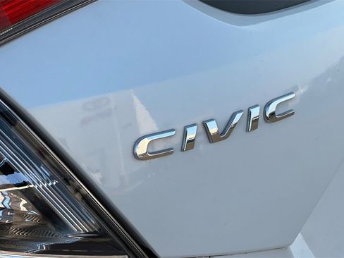 Used 2021 Honda Civic Sport image 27