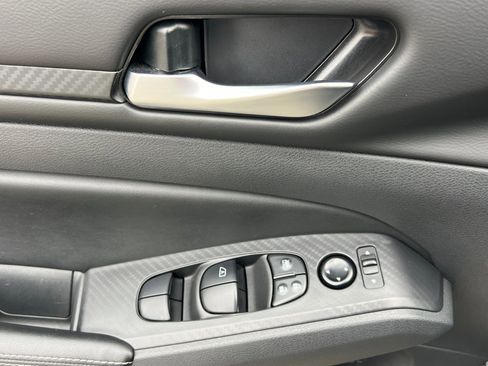 Certified 2024 Nissan Altima 2.5 SV image 11