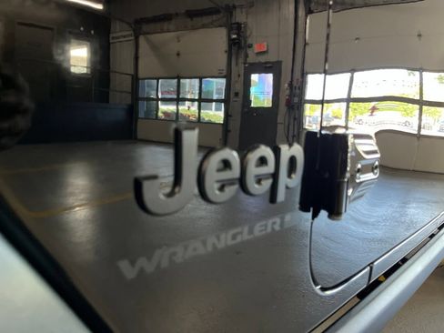 Used 2025 Jeep Wrangler Unlimited Sport AWD/4WD image 51