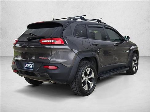 Used 2016 Jeep Cherokee Trailhawk w/ Comfort/Convenience Group image 5