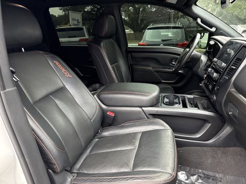 Used 2021 Nissan Titan PRO-4X w/ Pro-4x Convenience Package image 26