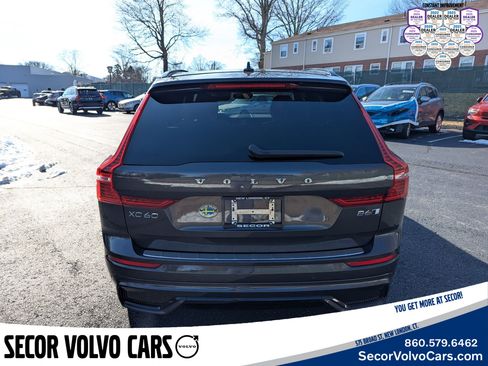 Certified 2023 Volvo XC60 B6 Ultimate w/ Protection Package Premier image 6