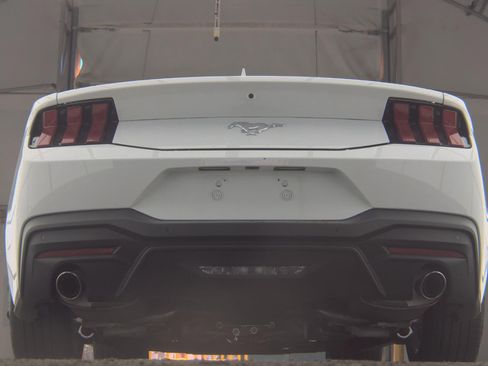 Used 2026 Ford Mustang Premium RWD image 6