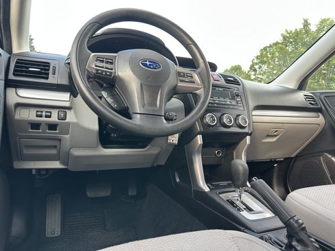 Used 2014 Subaru Forester 2.5i Premium w/ All-Weather Package AWD/4WD image 19