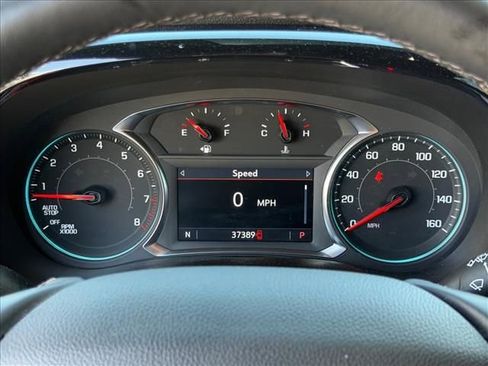Used 2023 Chevrolet Traverse LT FWD image 16