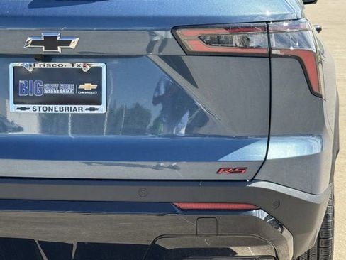 New 2026 Chevrolet Equinox RS w/ Convenience Package III FWD image 7