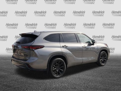 Used 2025 Toyota Highlander Limited image 9