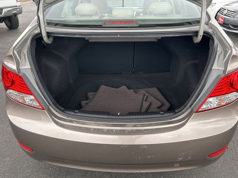 Used 2014 Hyundai Accent GLS image 5
