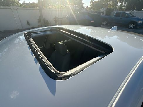 Used 2024 Honda Accord EX-L image 14