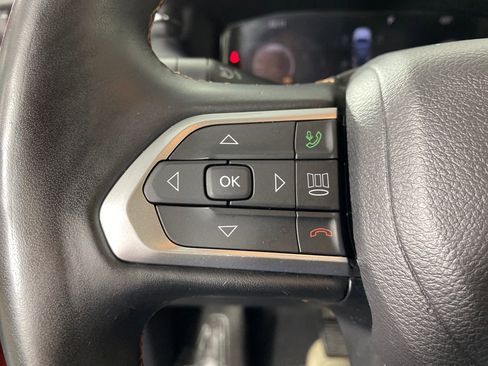 Used 2022 Jeep Compass Limited w/ (RED) Package image 15