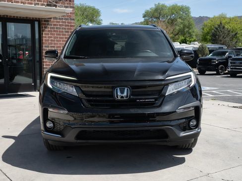 Used 2021 Honda Pilot Black Edition image 2