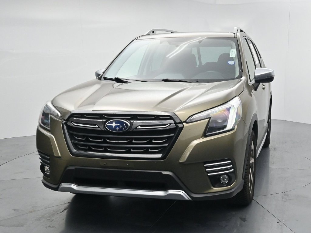 Used 2022 Subaru Forester Touring AWD/4WD image 3