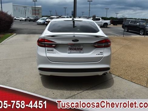 Used 2018 Ford Fusion SE w/ Equipment Group 601A FWD image 8